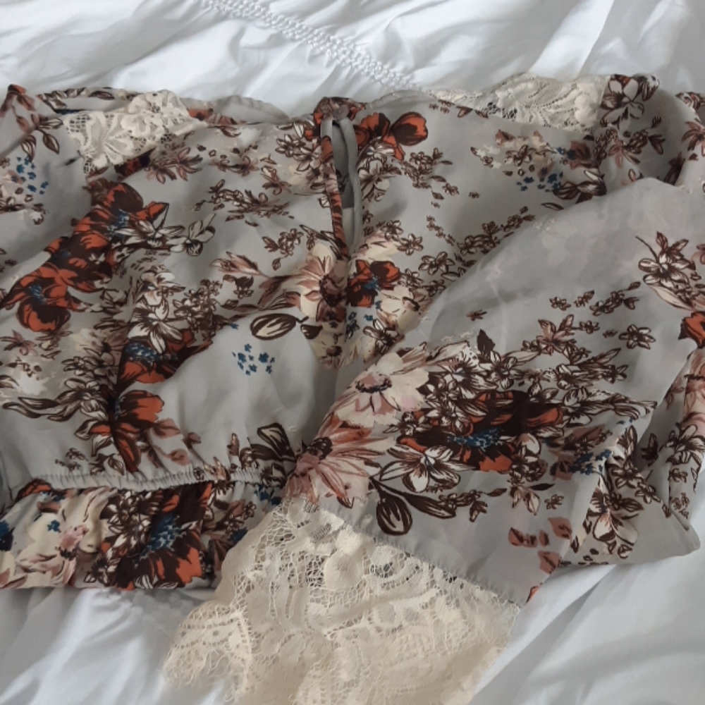 Dress - Picture 3 of 4